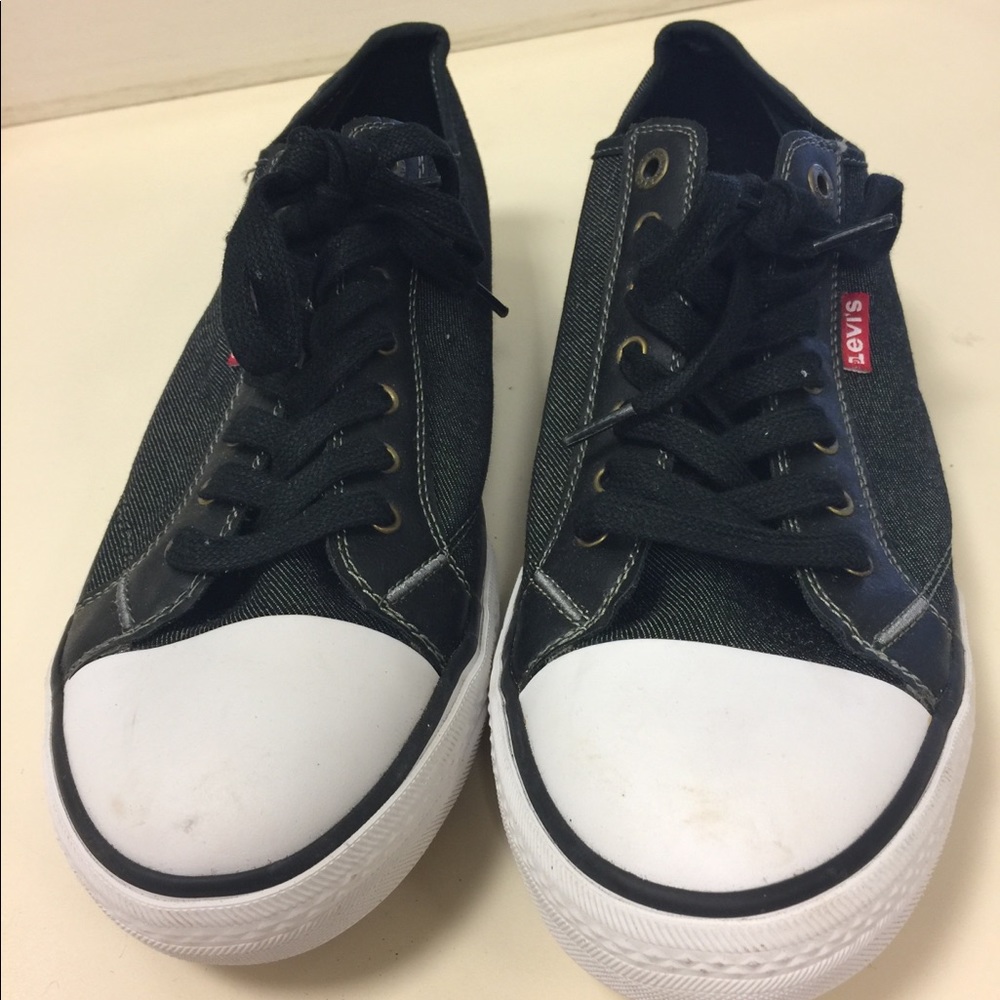 Levi low tops
